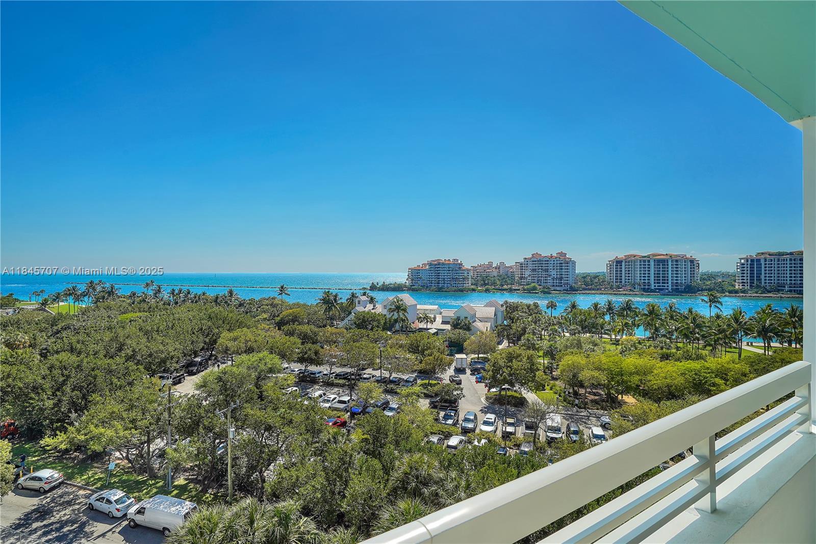 400 S Pointe Dr #704, Miami Beach FL 33139
