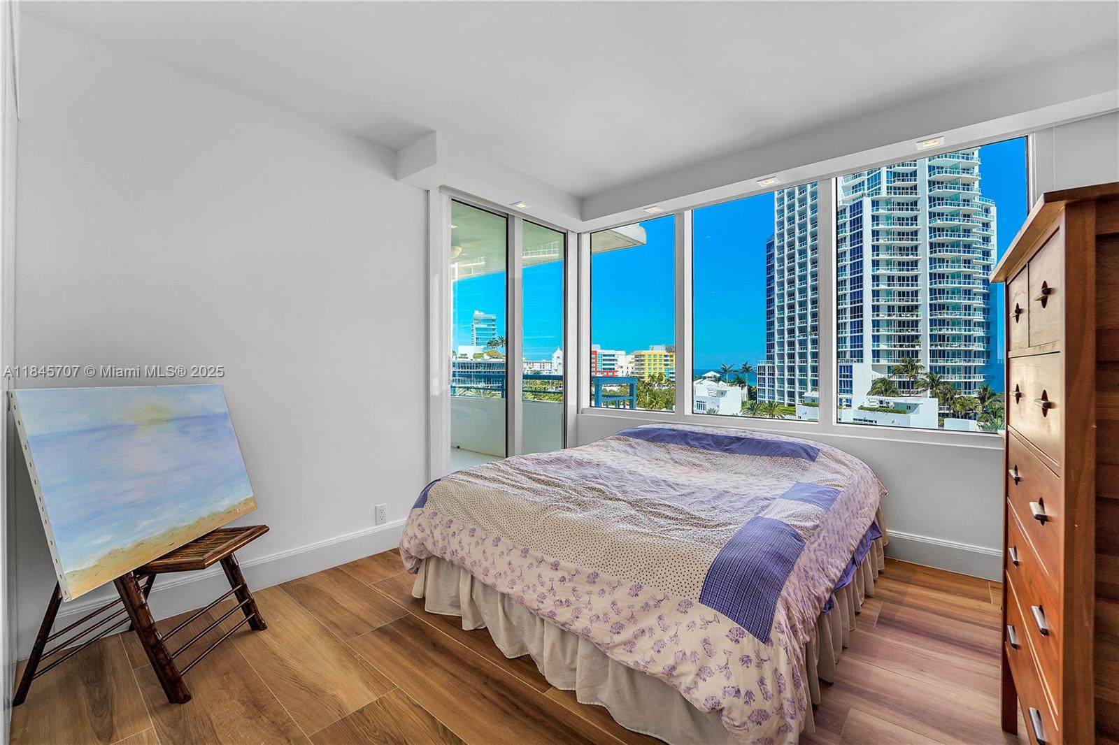 400 S Pointe Dr #704, Miami Beach FL 33139