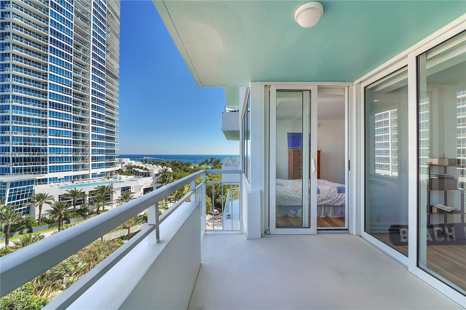 400 S Pointe Dr #704, Miami Beach FL 33139