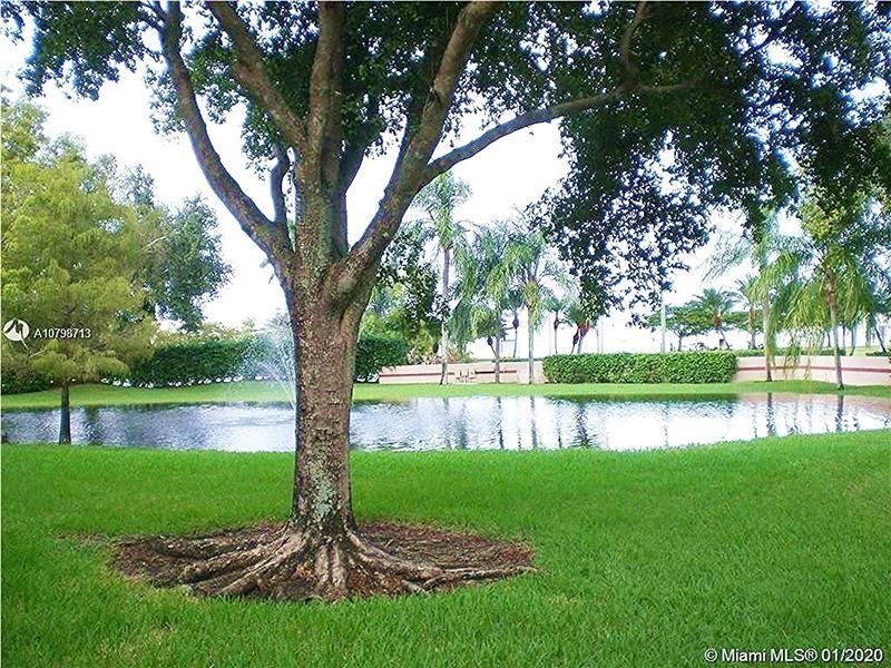 Homes for sale in Sunrise, FL | 15701 W Waterside Cir #205, Sunrise, FL 33326 | MLS# F10516771