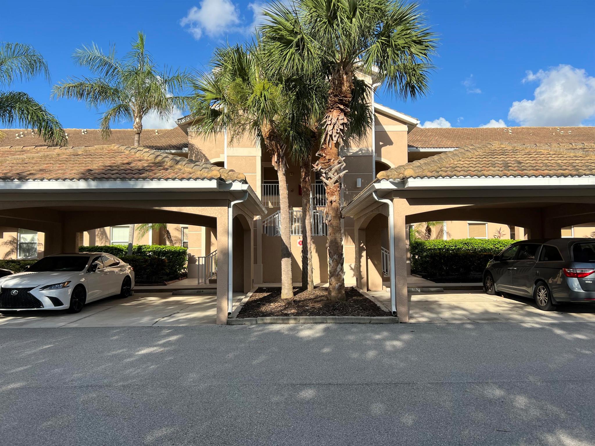 Homes for sale in Bradenton, FL | 1011 Fairwaycove Lane #204, Bradenton, FL 34212 | MLS# R11109999