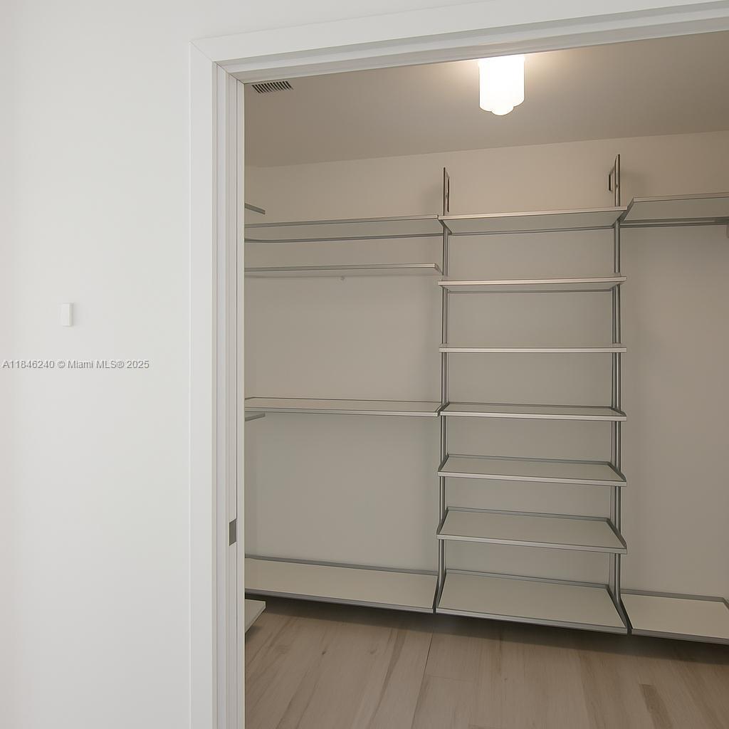 480 NE 31 St #2607, Miami FL 33137