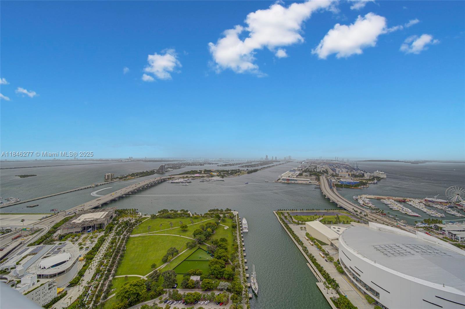 900 Biscayne Blvd #5203, Miami FL 33132