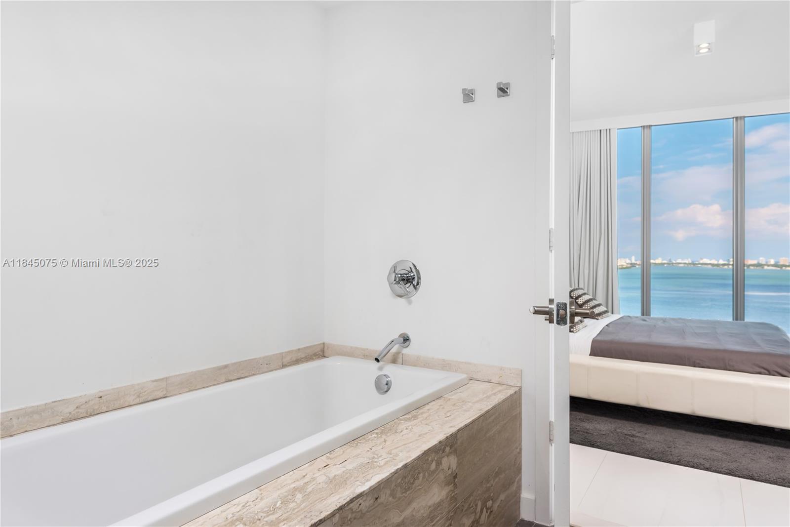 2900 NE 7th Ave #2003, Miami FL 33137