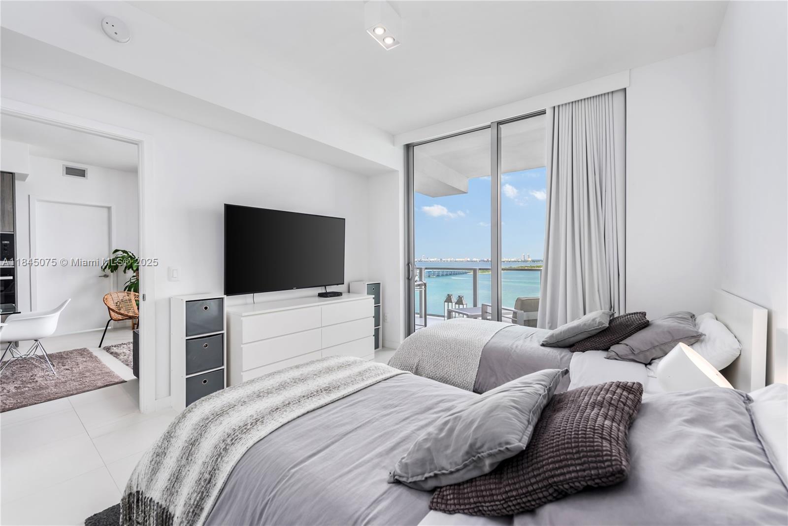 2900 NE 7th Ave #2003, Miami FL 33137