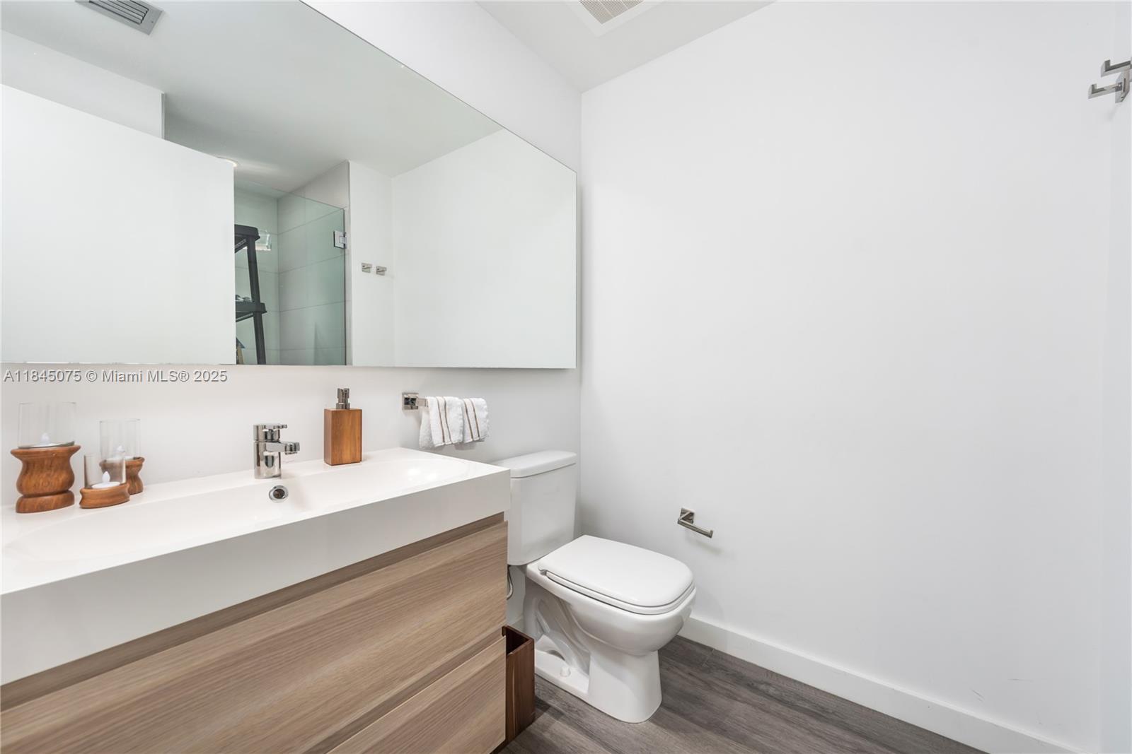2900 NE 7th Ave #2003, Miami FL 33137