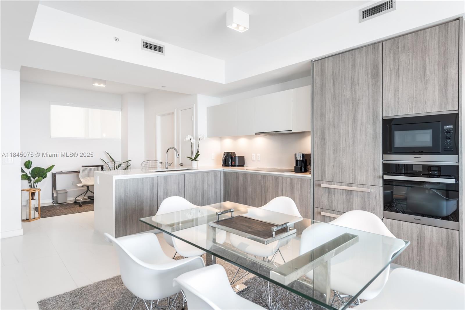 2900 NE 7th Ave #2003, Miami FL 33137