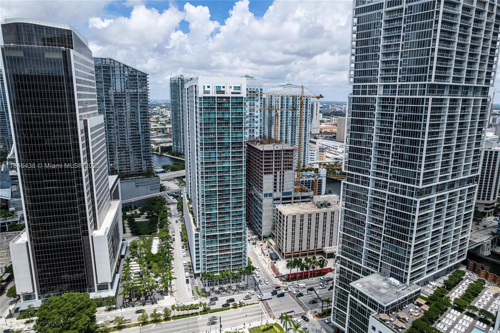 Apartamento para Alugar em Miami, FL