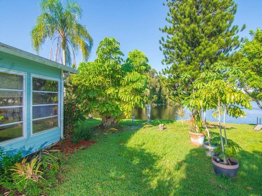 Homes for sale in Stuart, FL | 6910 Se Morningside Dr, Stuart, FL 34997 | MLS# R11110143