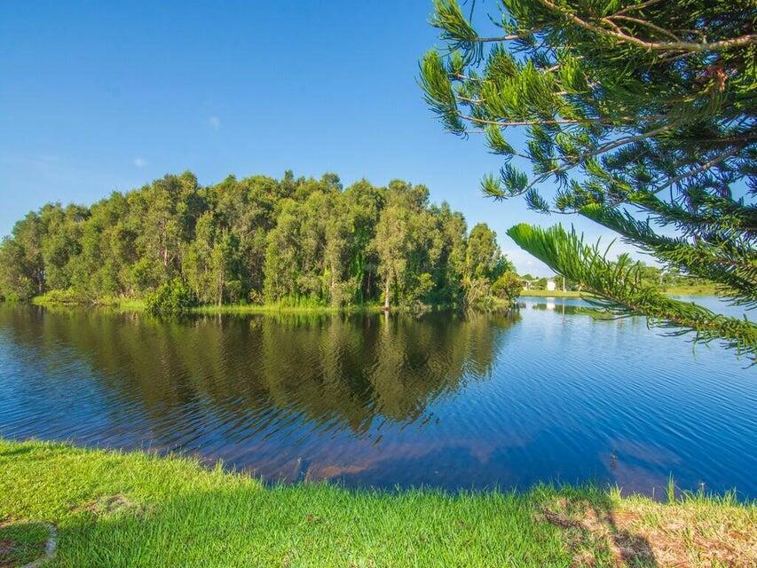 Homes for sale in Stuart, FL | 6910 Se Morningside Dr, Stuart, FL 34997 | MLS# R11110143