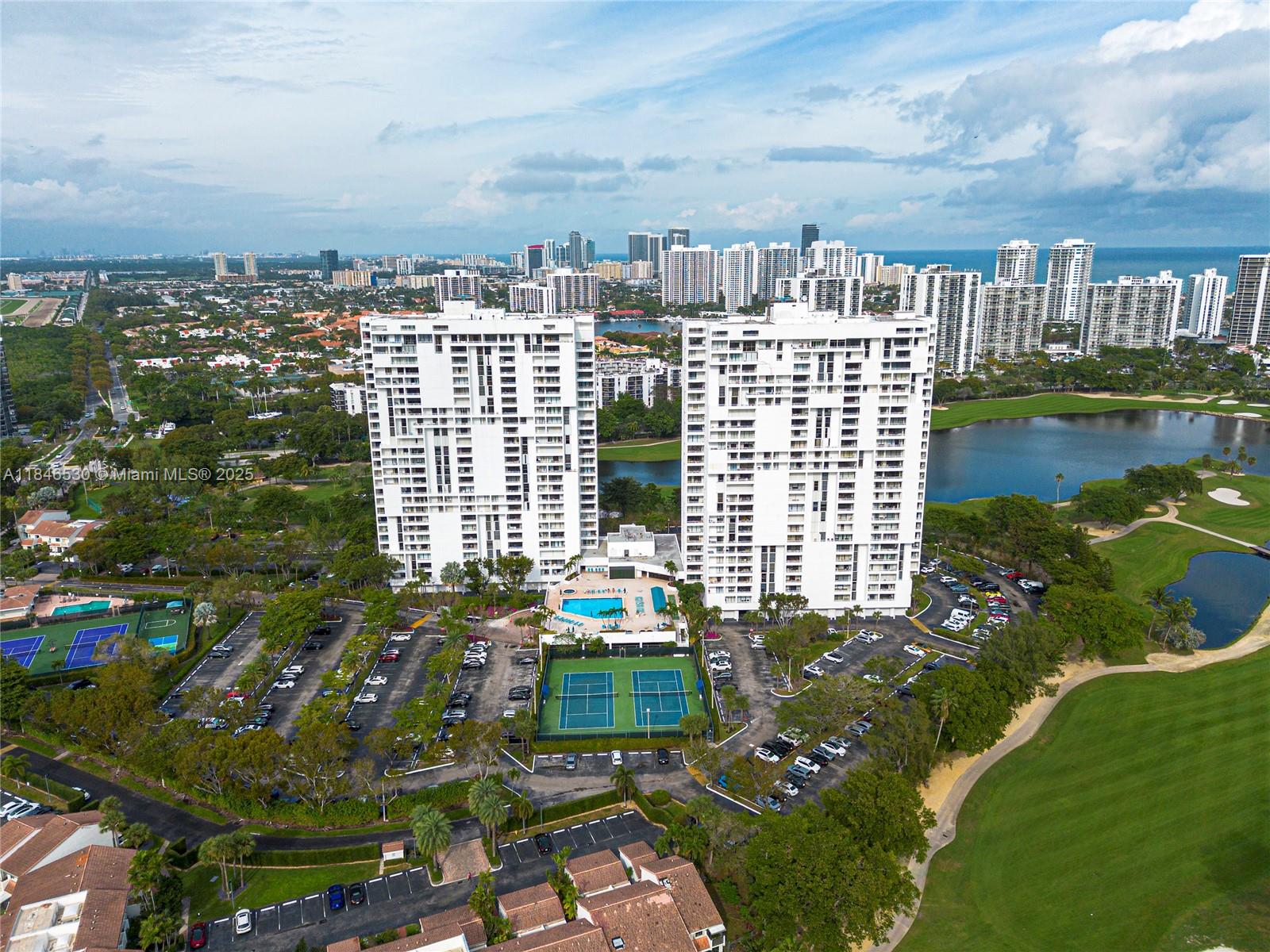 Delvista Towers Condo Tow