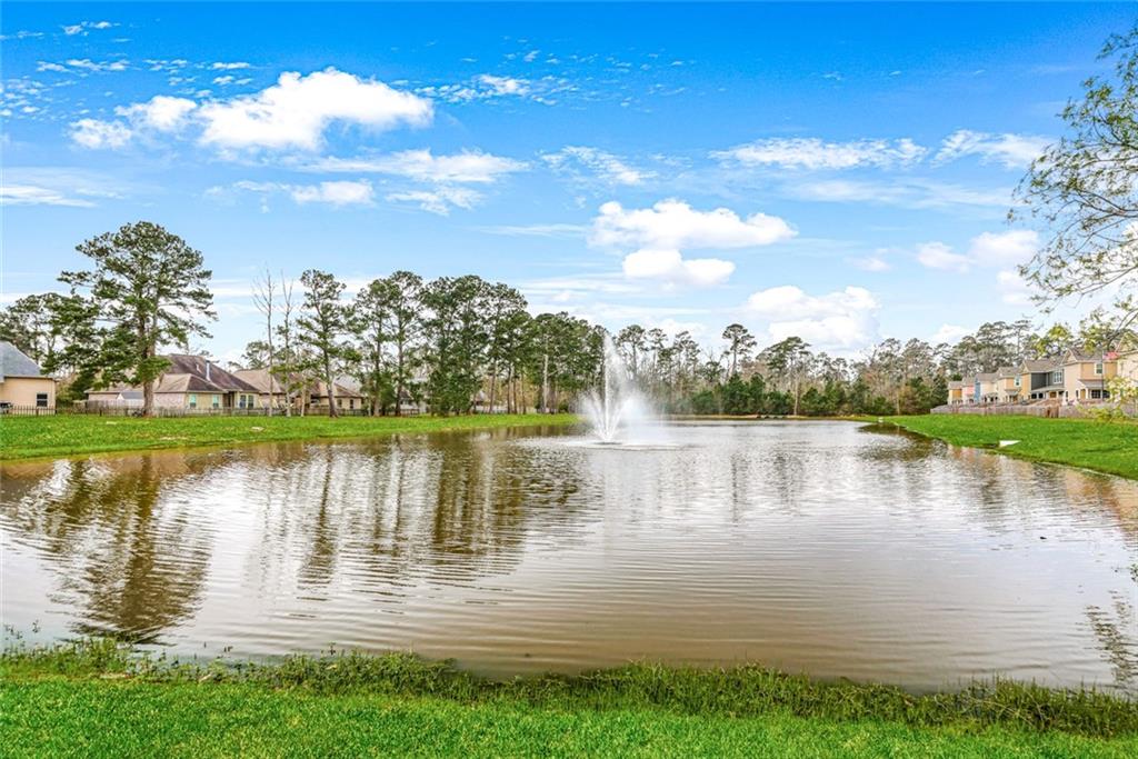 Homes for sale in Madisonville, LA | 717 N Brown Thrasher Loop, Madisonville, LA 70447 | MLS# 2513413