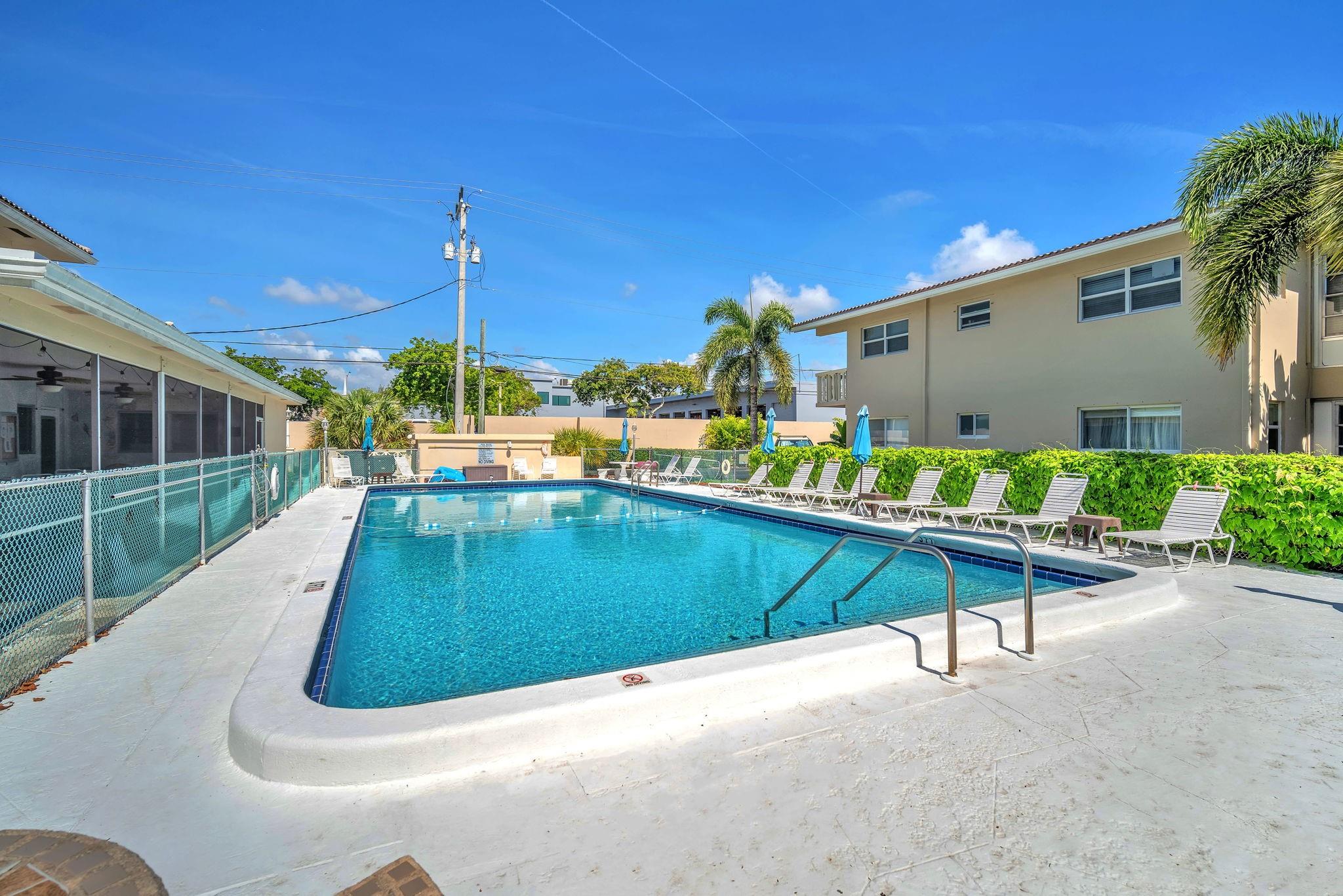 Homes for sale in Lighthouse Point, FL | 2131 Ne 42Nd Ct #104e, Lighthouse Point, FL 33064 | MLS# F10516652