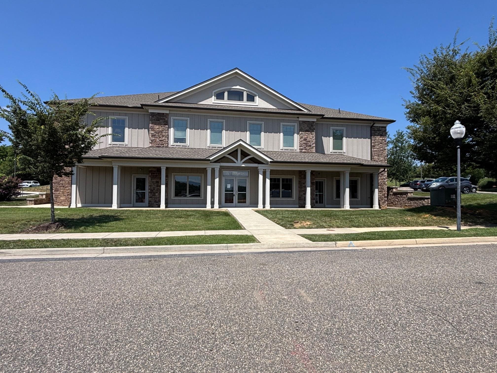 221 OSAGE LN exterior