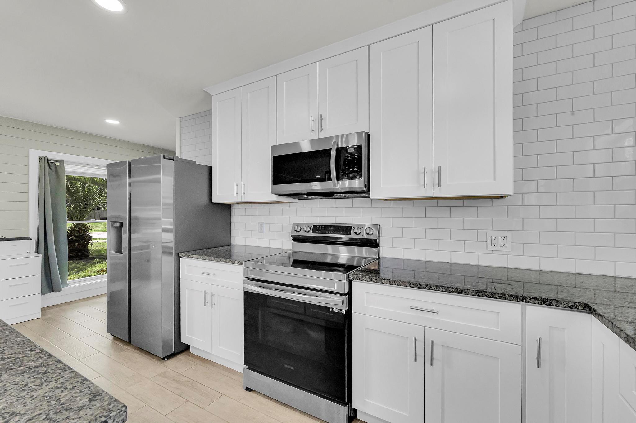 Homes for sale in Port St Lucie, FL | 105 Se Castana Court, Port St Lucie, FL 34983 | MLS# R11110215