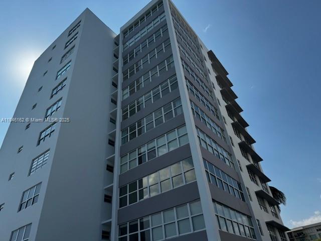 Blair House Condo - West