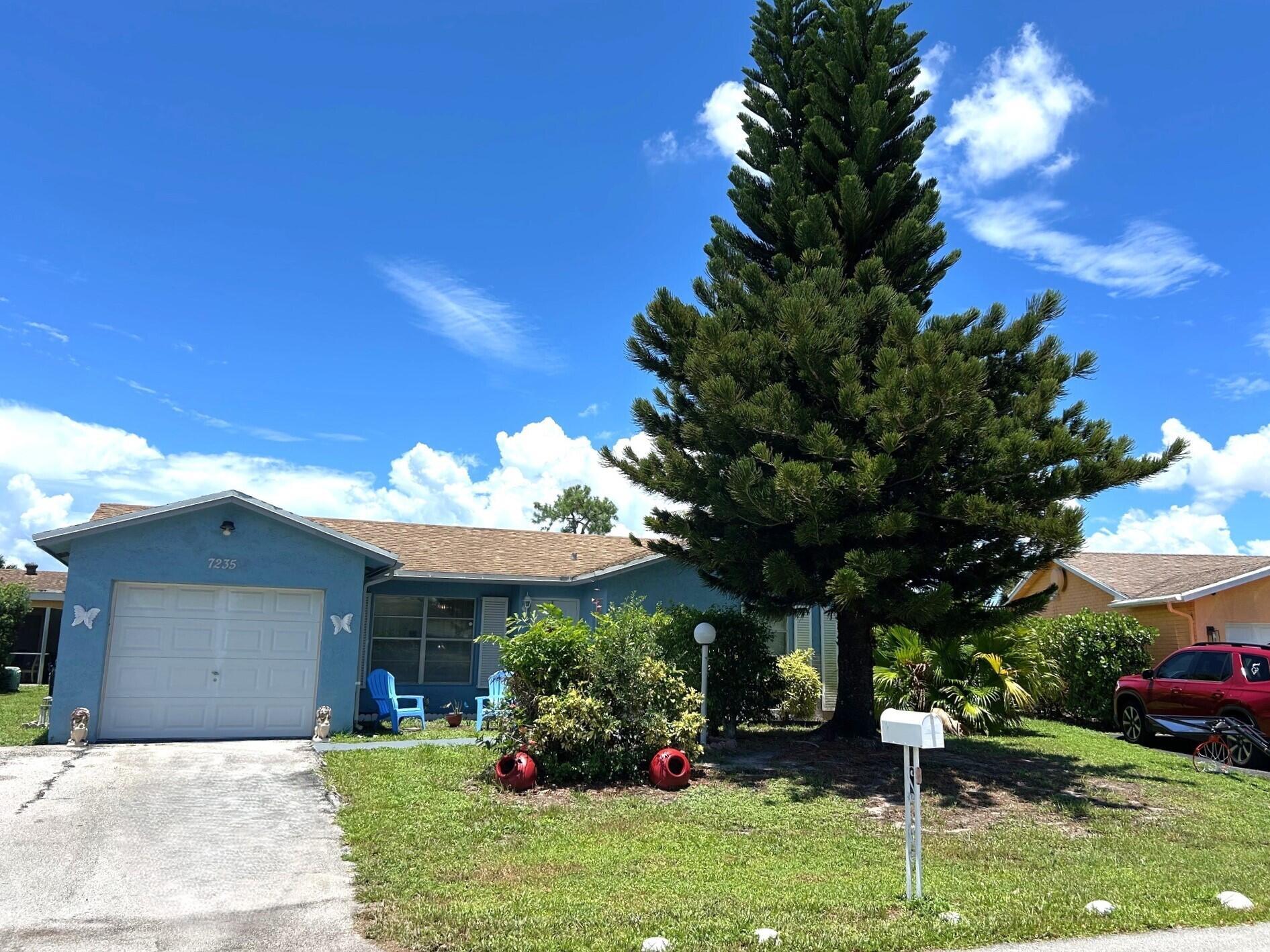 Homes for sale in Lake Worth, FL | 7235 Pine Bluff Dr, Lake Worth, FL 33467 | MLS# R11110262