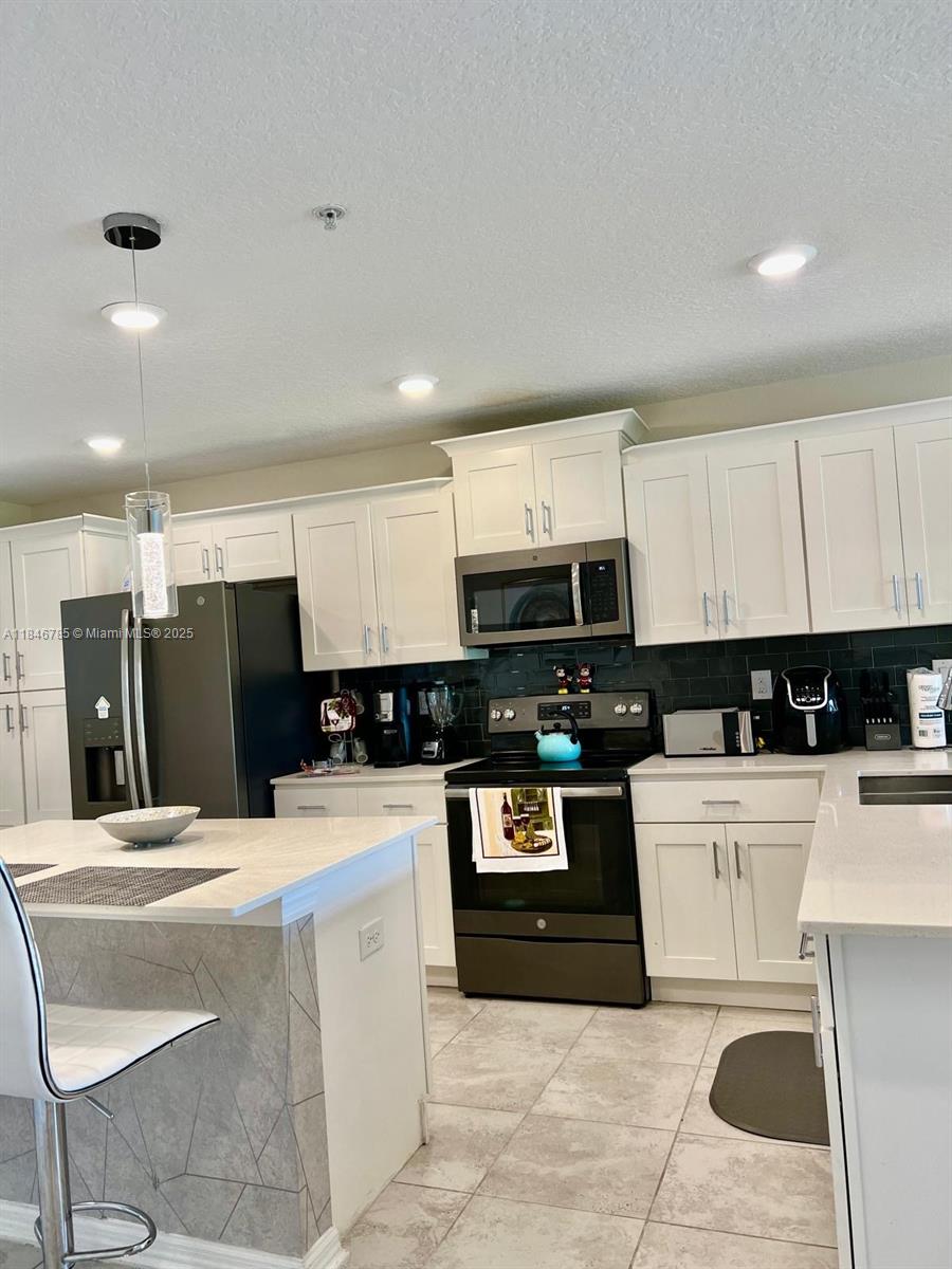 3111-paradox-circle-104-kissimmee-fl-34746/hzid_ba32a8ad