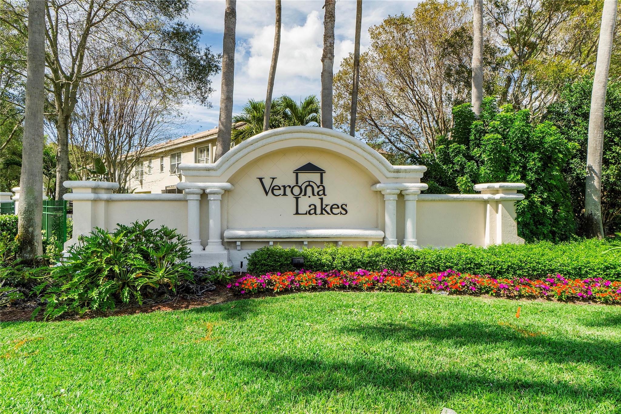 9874 Porta Leona Lane