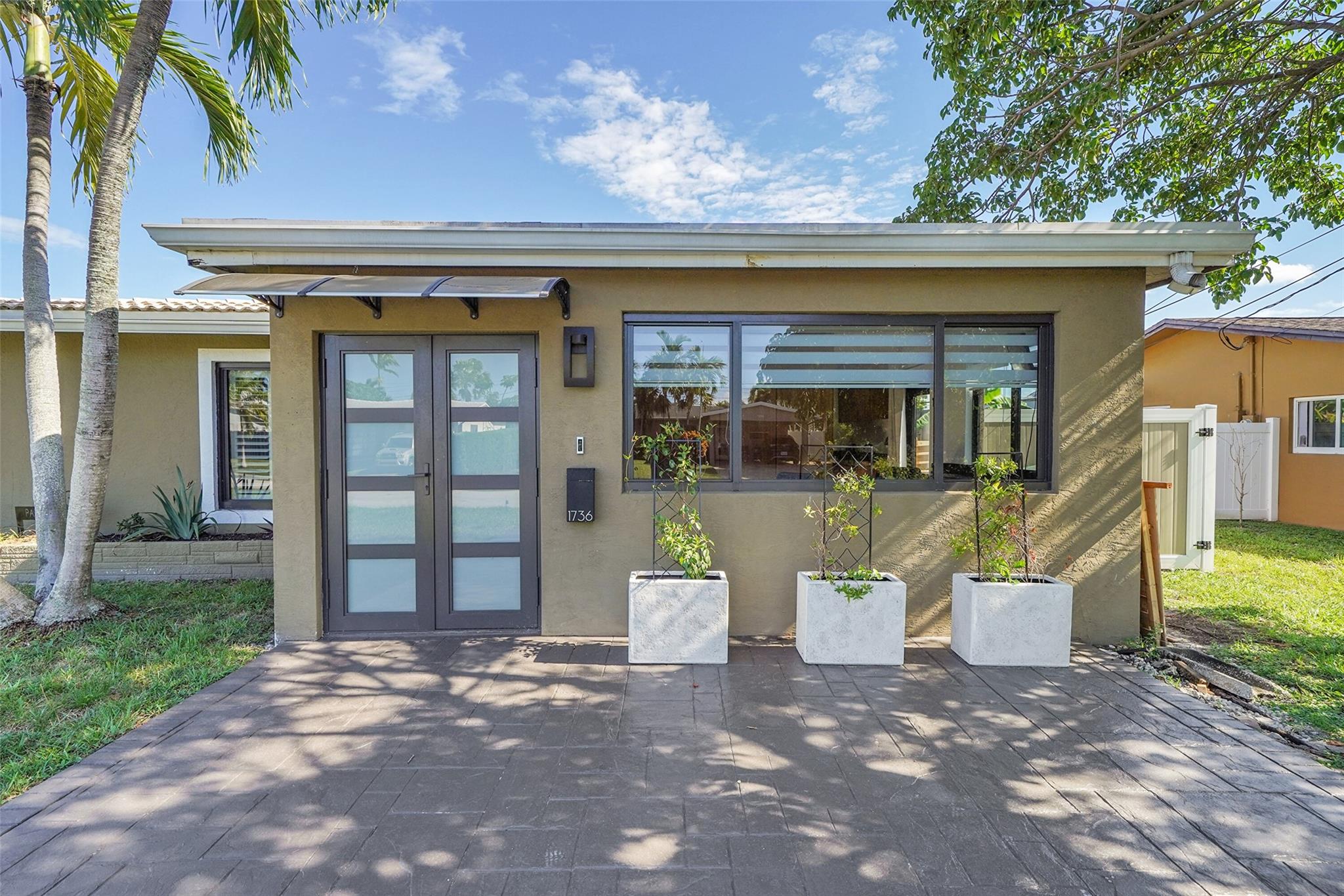 Homes for sale in Oakland Park, FL | 1736 Nw 38Th St, Oakland Park, FL 33309 | MLS# F10516376