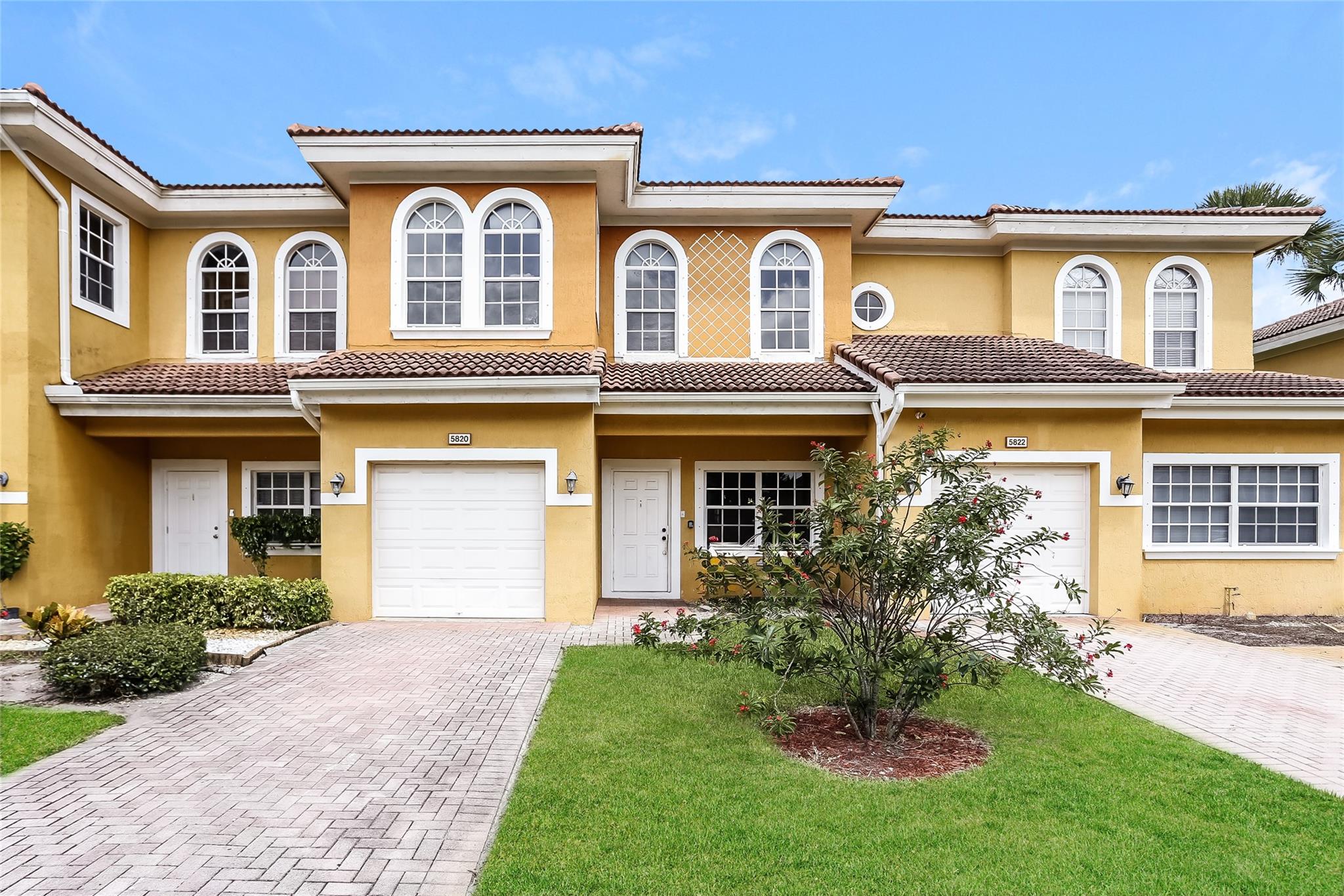 Pine Grove Townhomes