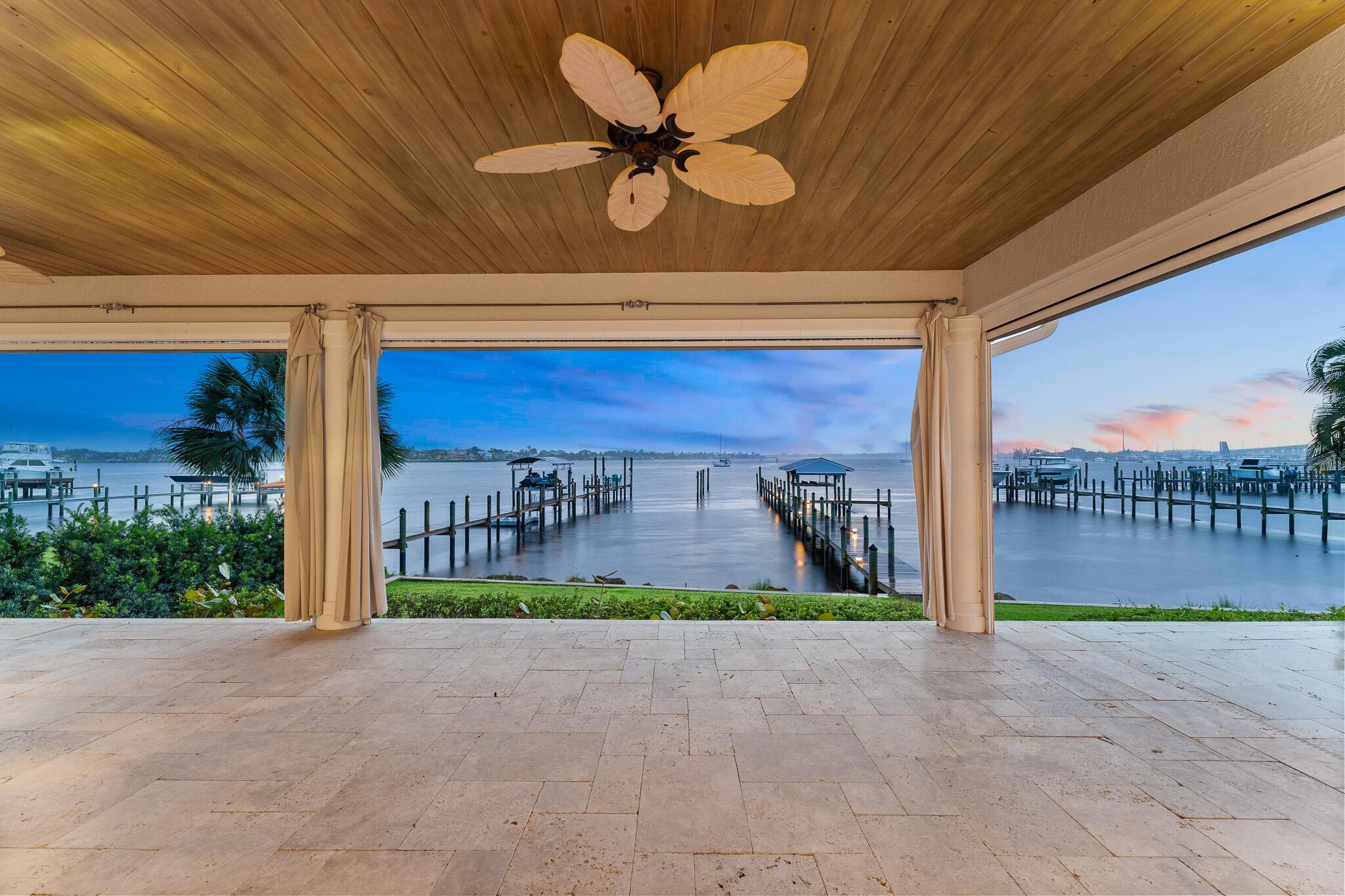 Homes for sale in Stuart, FL | 700 Sw St Lucie Crescent, Stuart, FL 34994 | MLS# R11110399