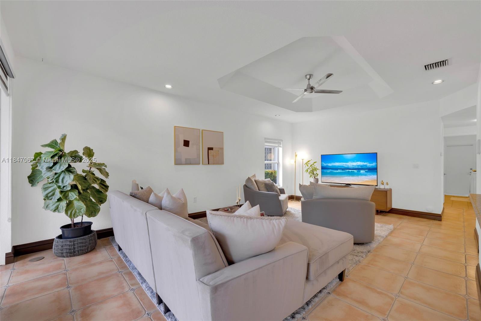 Homes for sale in Doral, FL | 7301 Nw 107Th Pl, Doral, FL 33178 | MLS# A11847067