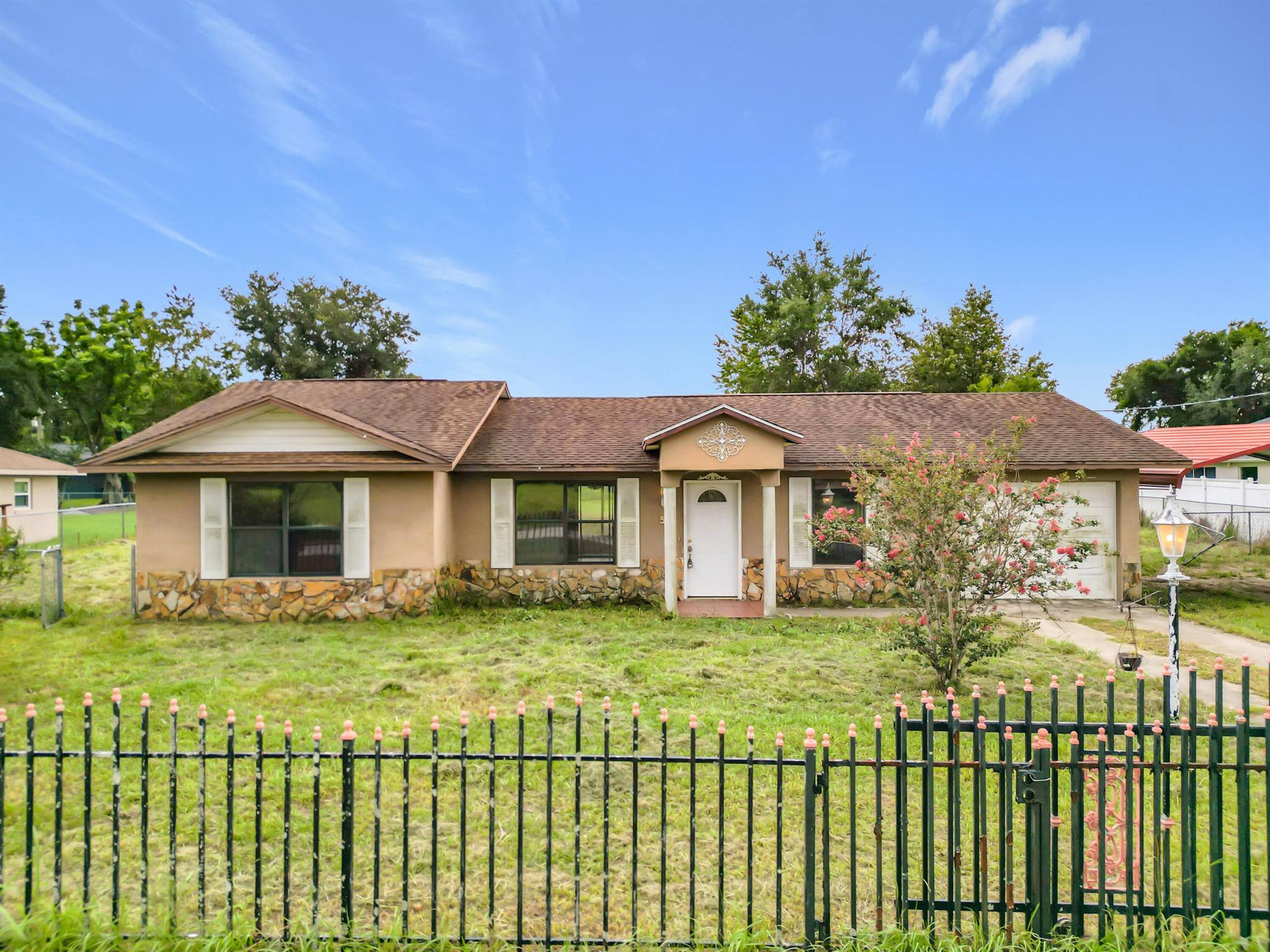 Silver Springs Shores Uni