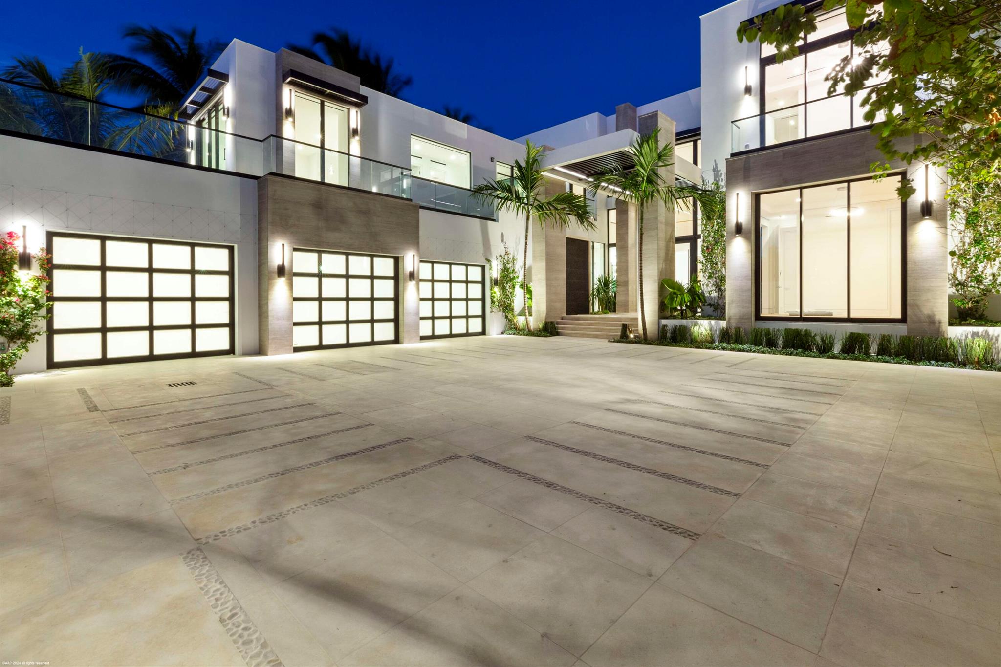 Homes for sale in West Palm Beach, FL | 2914 N Flagler Dr, West Palm Beach, FL 33407 | MLS# R11110423