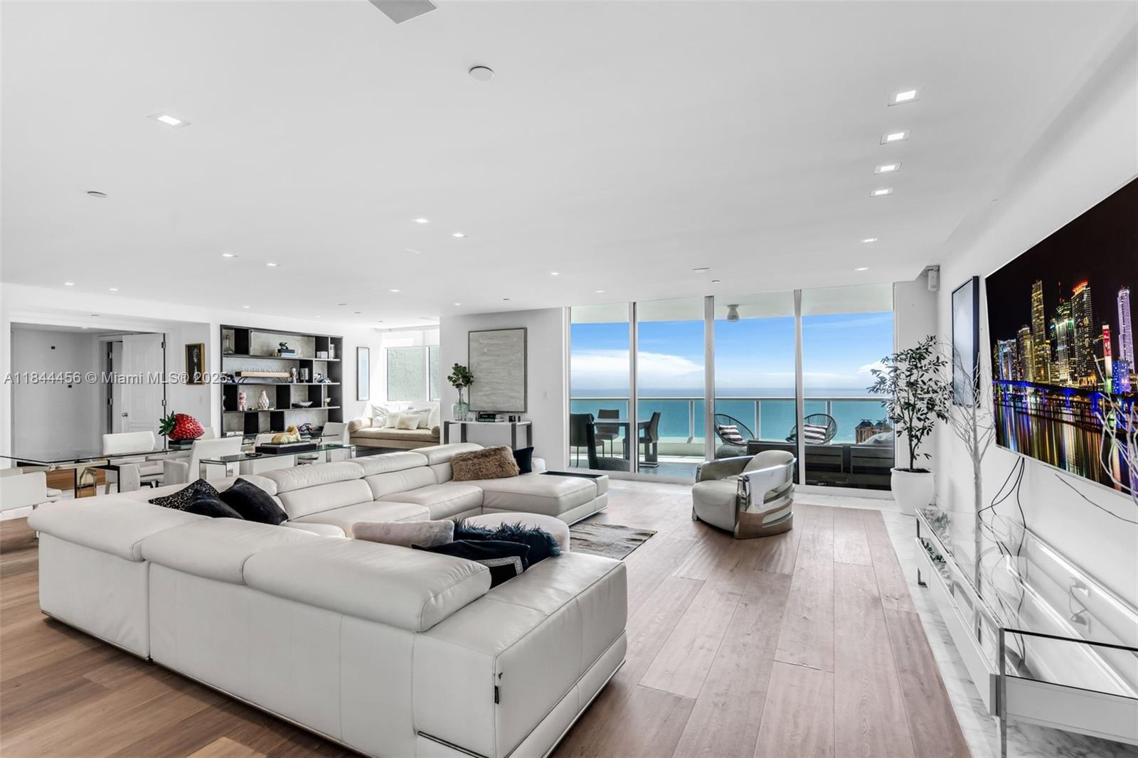 Homes for sale in Aventura, FL | 20201 E Country Club Dr #2808-2809, Aventura, FL 33180 | MLS# A11844456