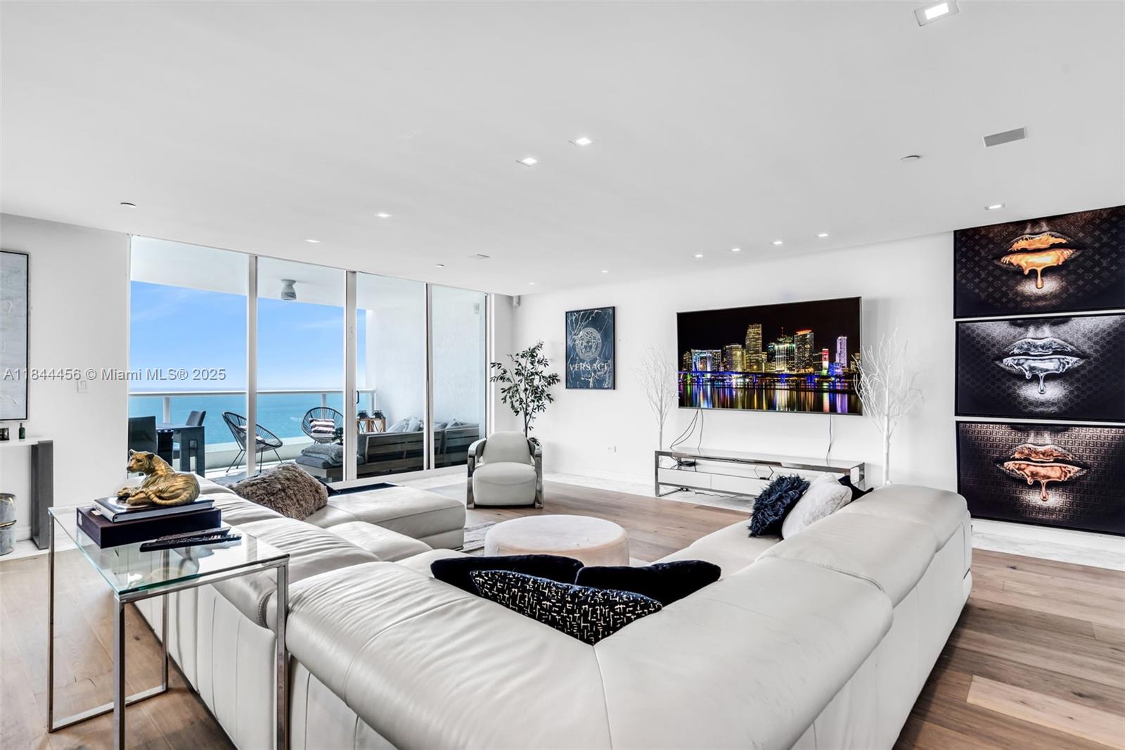 Homes for sale in Aventura, FL | 20201 E Country Club Dr #2808-2809, Aventura, FL 33180 | MLS# A11844456