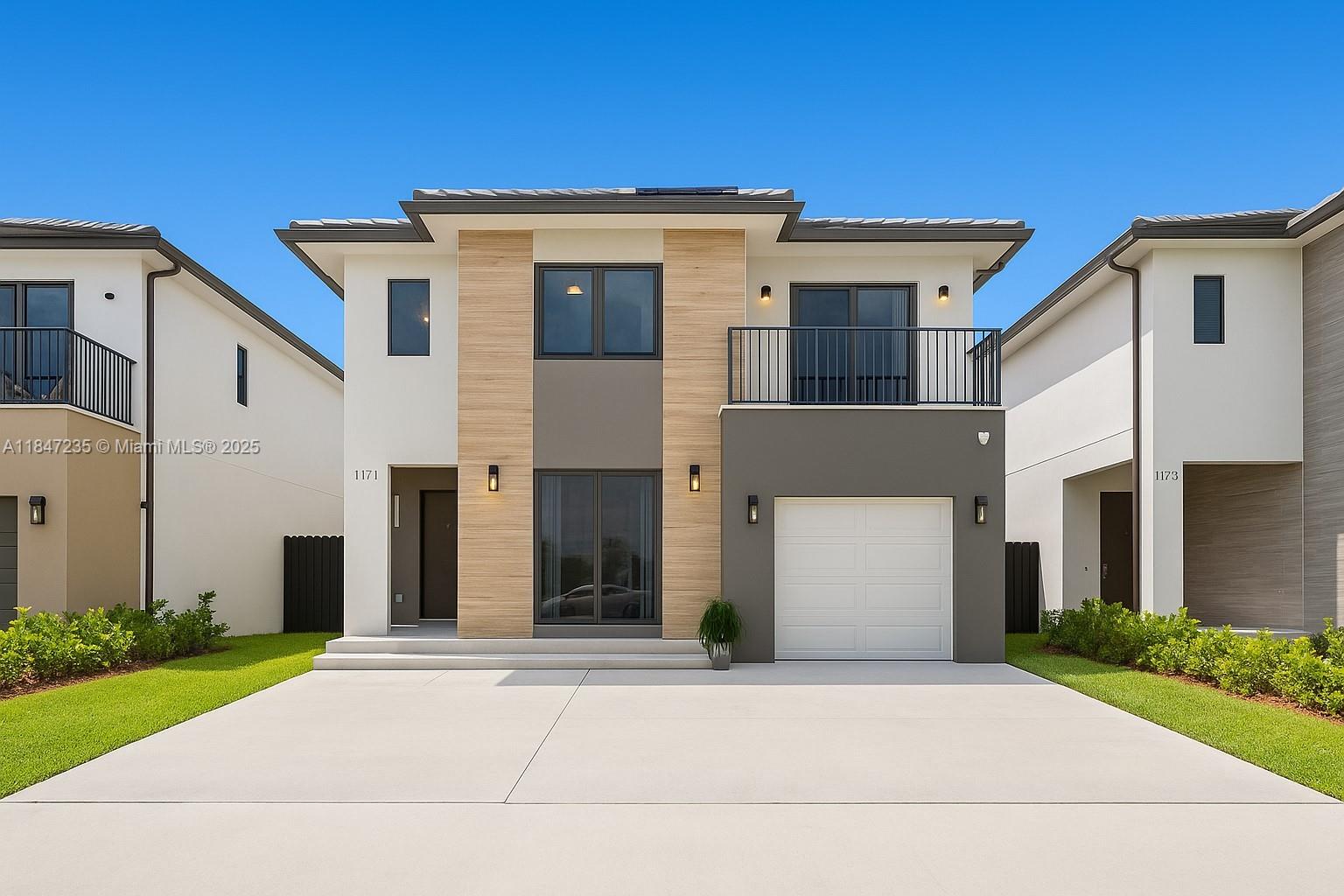 House for Sale in Florida City, FL