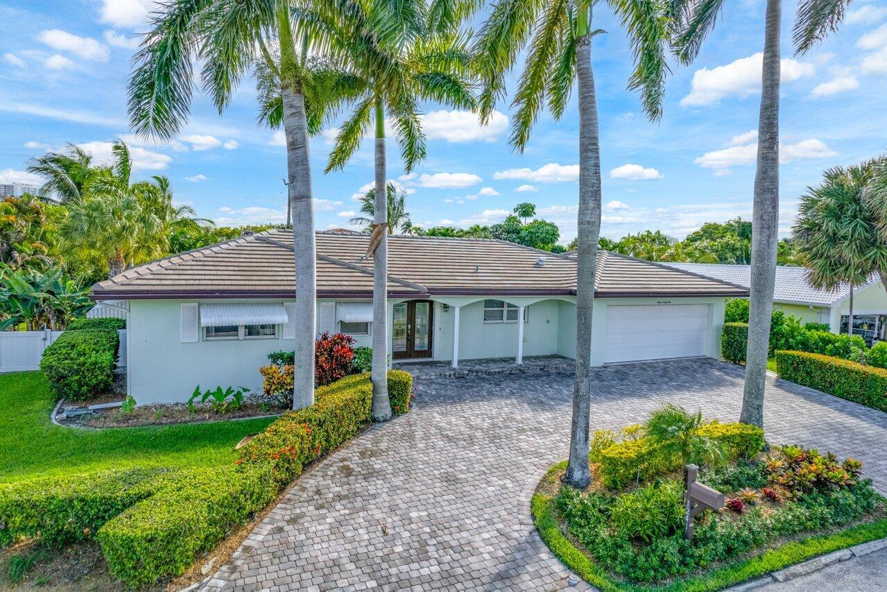 Homes for sale in Singer Island, FL | 1241 Emerald Dr, Singer Island, FL 33404 | MLS# R11110581