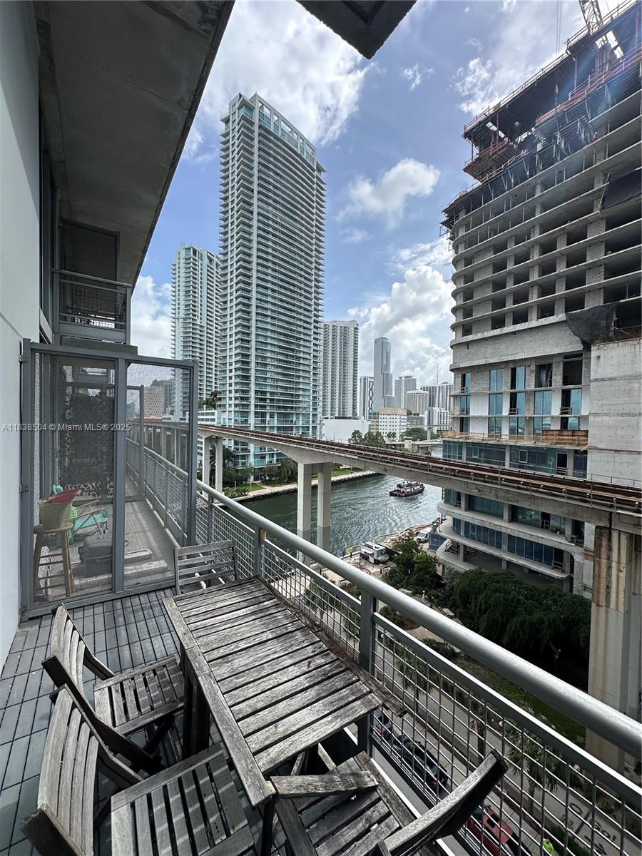 Homes for sale in Miami, FL | 690 Sw 1st Ct #1010, Miami, FL 33130 | MLS# A11838504