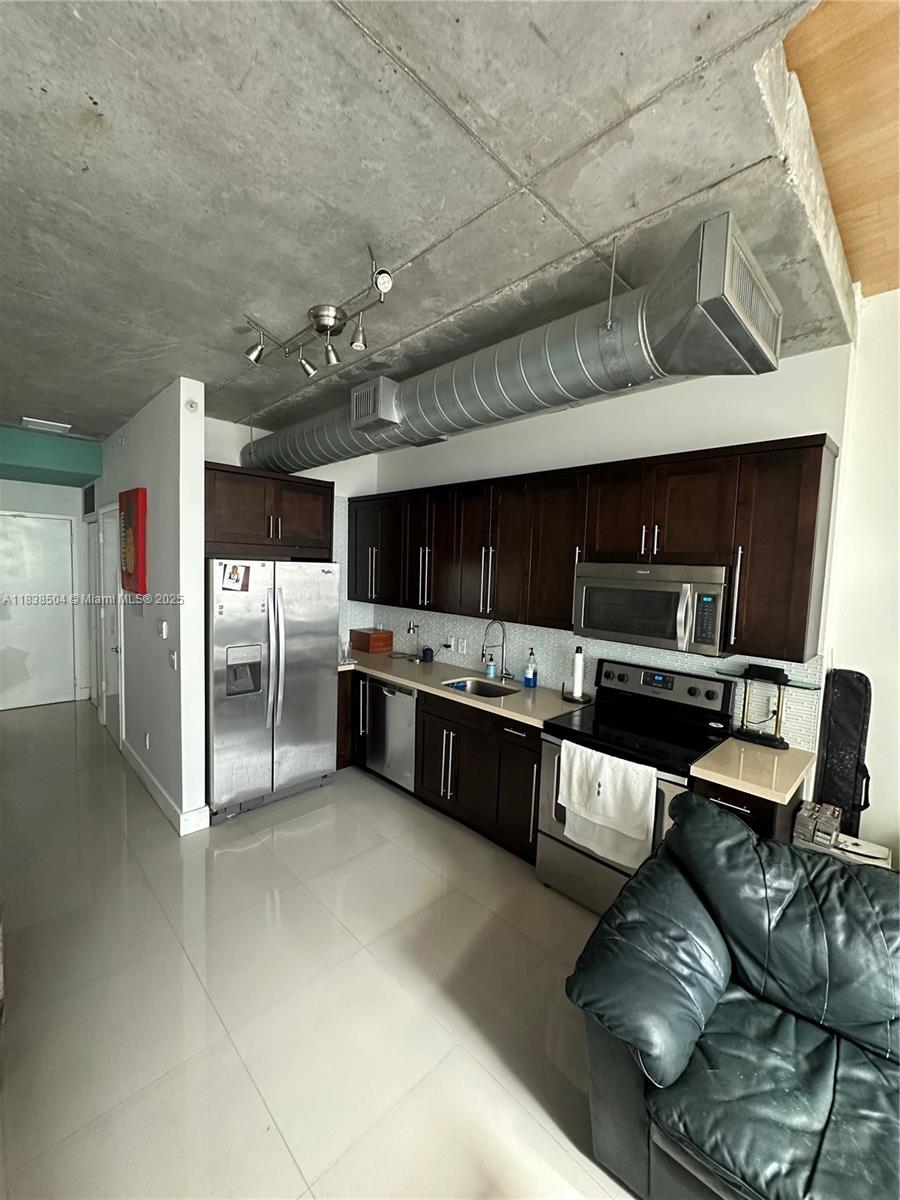 Homes for sale in Miami, FL | 690 Sw 1St Ct #1010, Miami, FL 33130 | MLS# A11838504