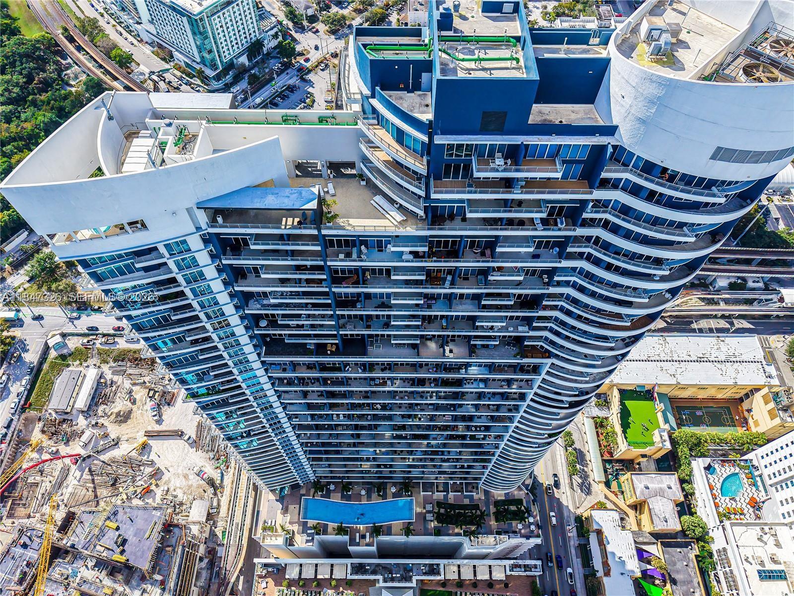 Infinity At Brickell Cond