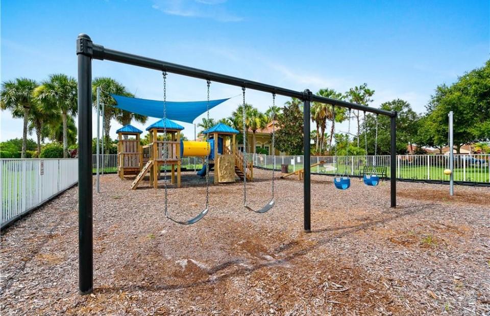 Homes for sale in Vero Beach, FL | 5563 55th Ter, Vero Beach, FL 32967 | MLS# F10517205