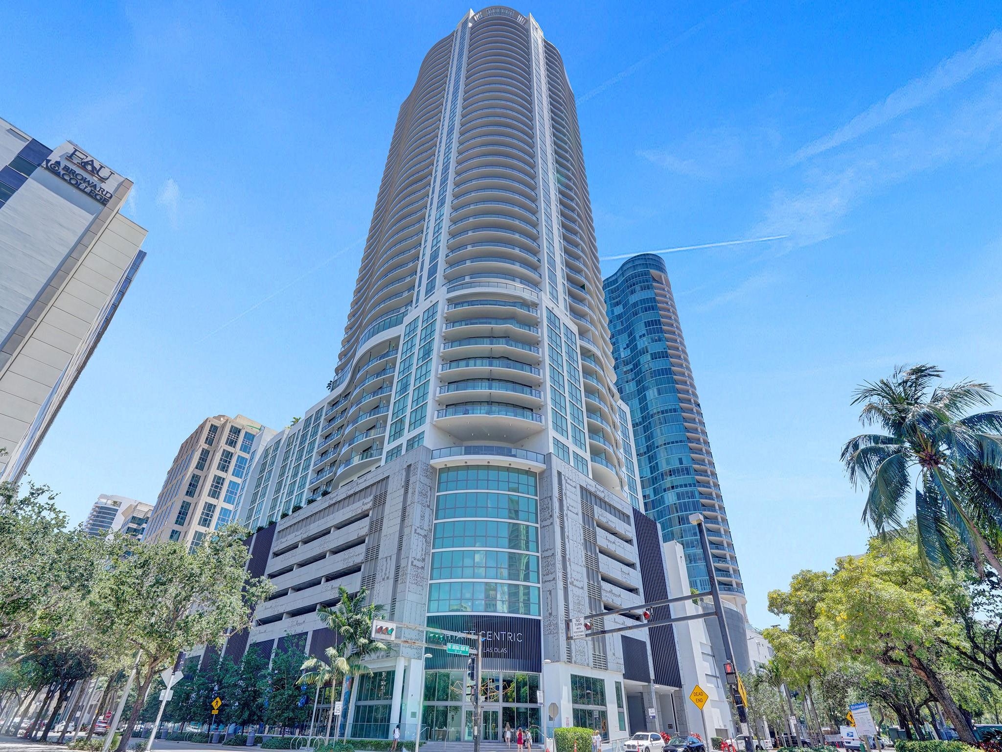 100 Las Olas Condo