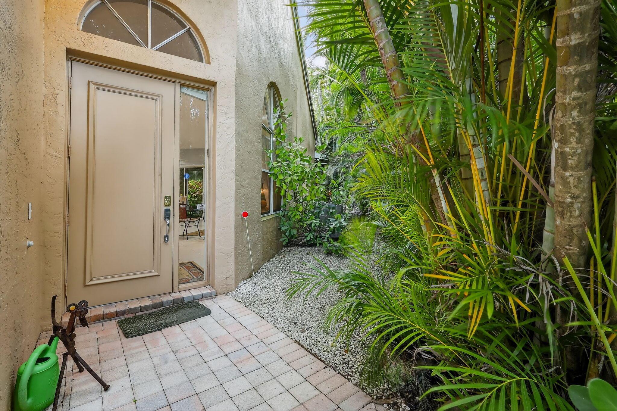 Homes for sale in Lake Worth, FL | 4521 Carlton Golf Dr, Lake Worth, FL 33449 | MLS# R11110799