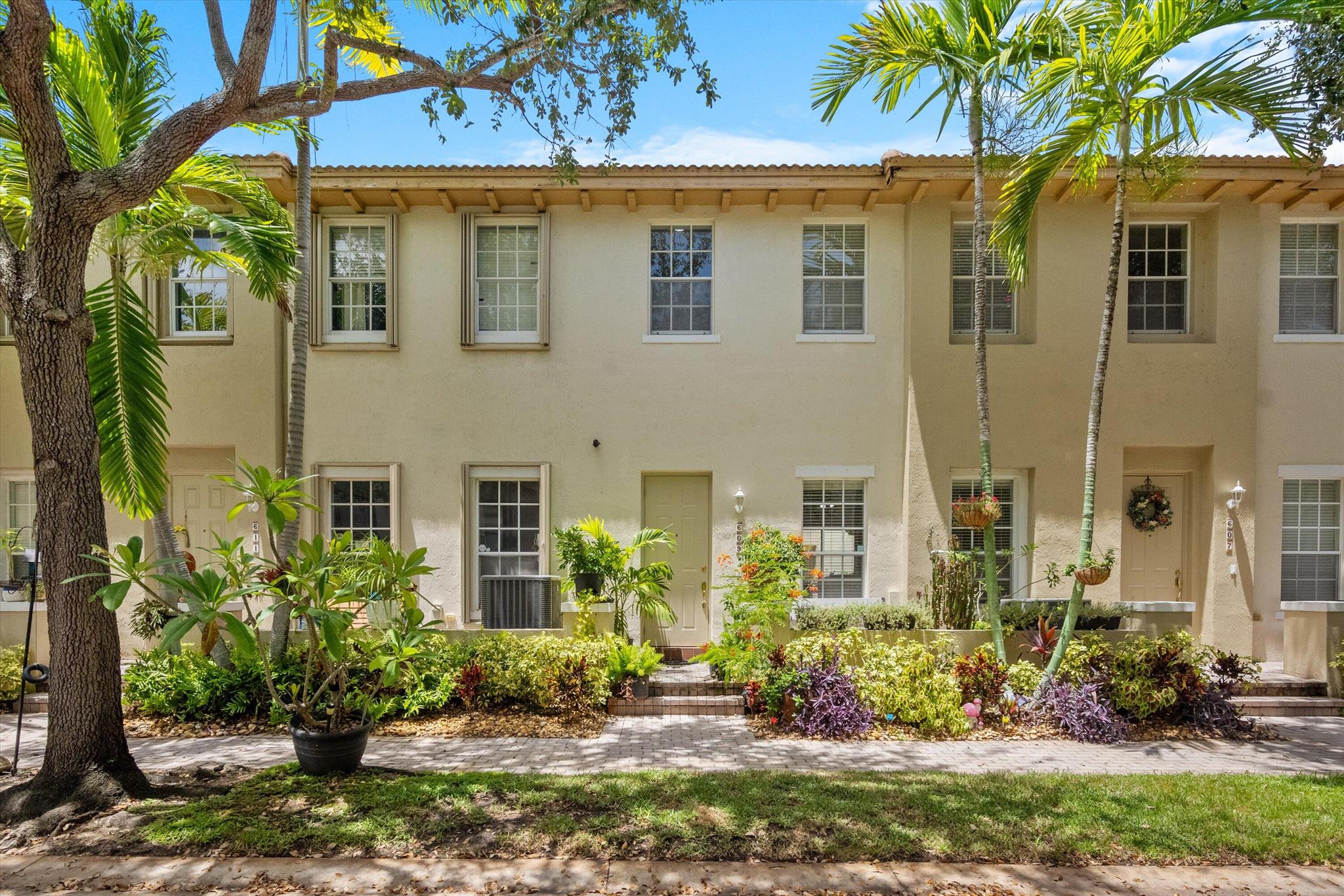 Canterbury At Quantum Vil