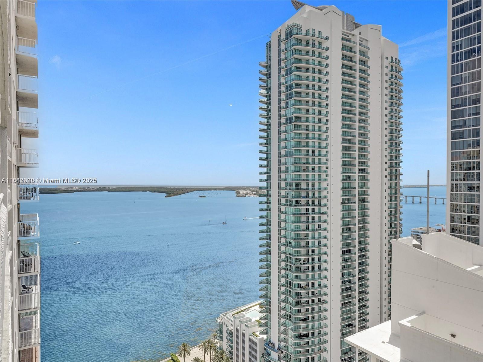 Condo for Sale in Miami, FL