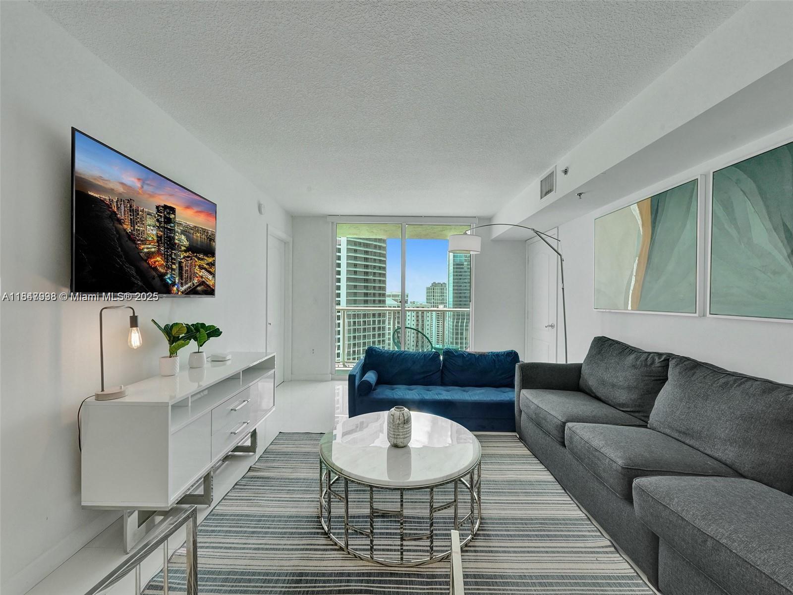 Condo for Sale in Miami, FL