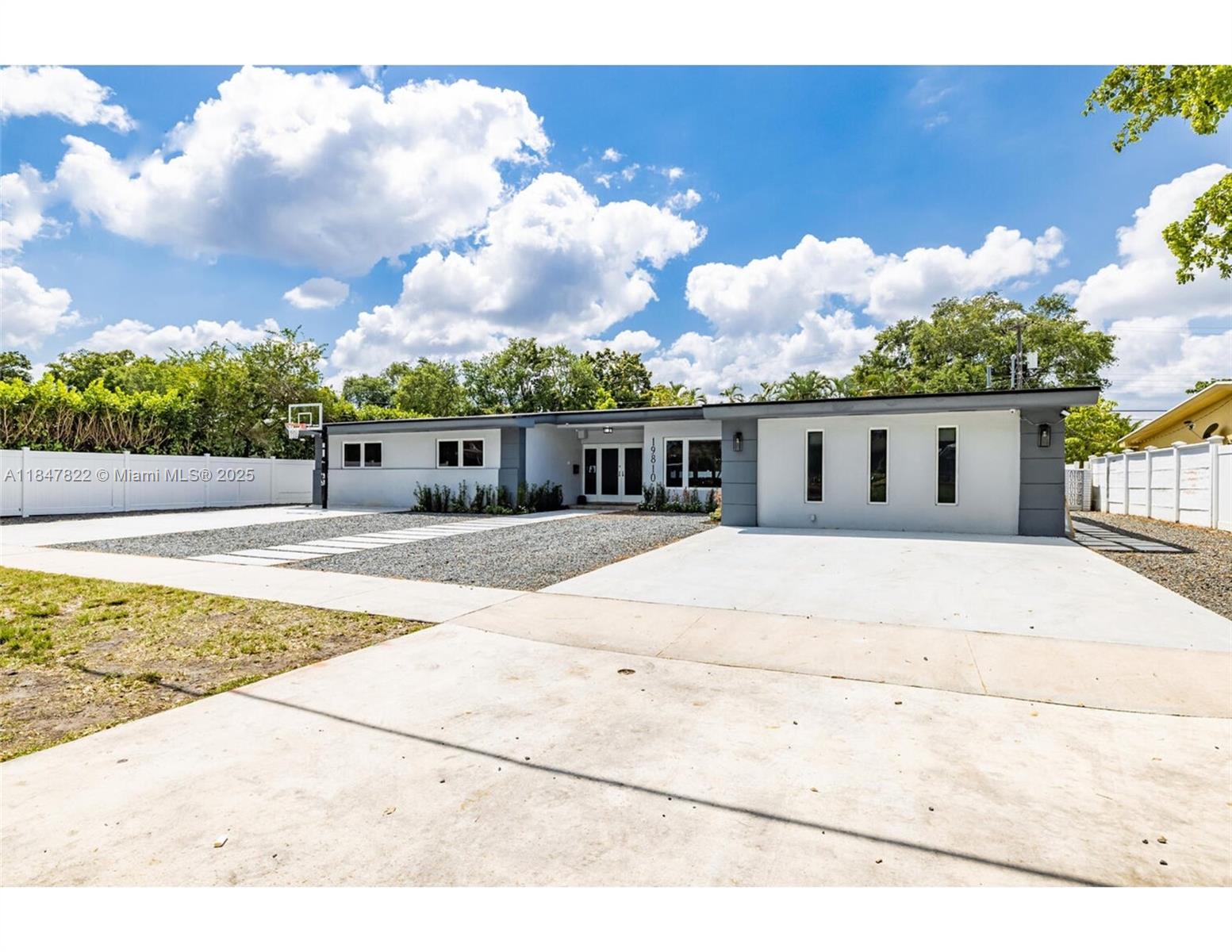 Highland Woods Sec 1