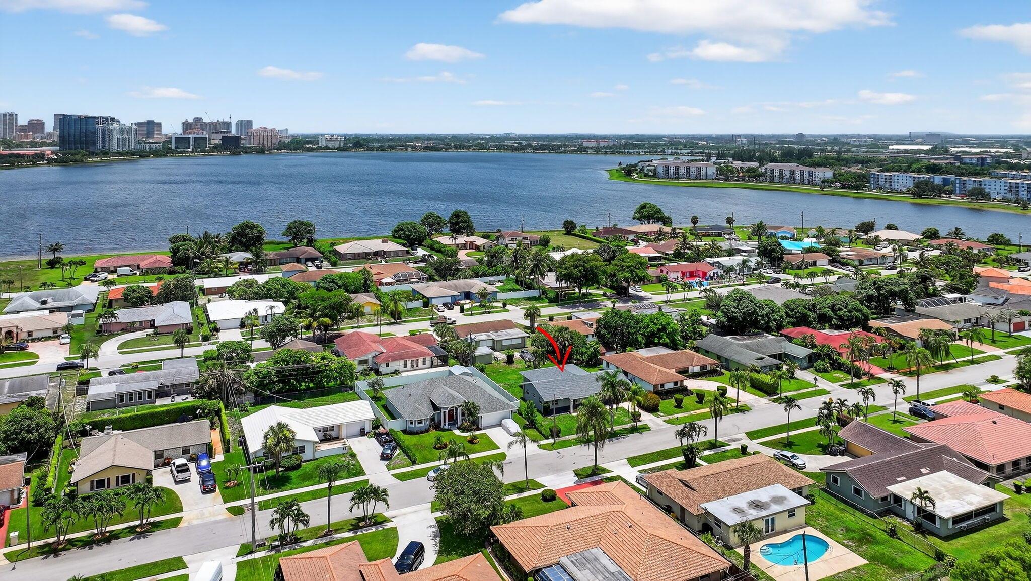 Homes for sale in West Palm Beach, FL | 600 S Mangonia Circle, West Palm Beach, FL 33401 | MLS# R11110902