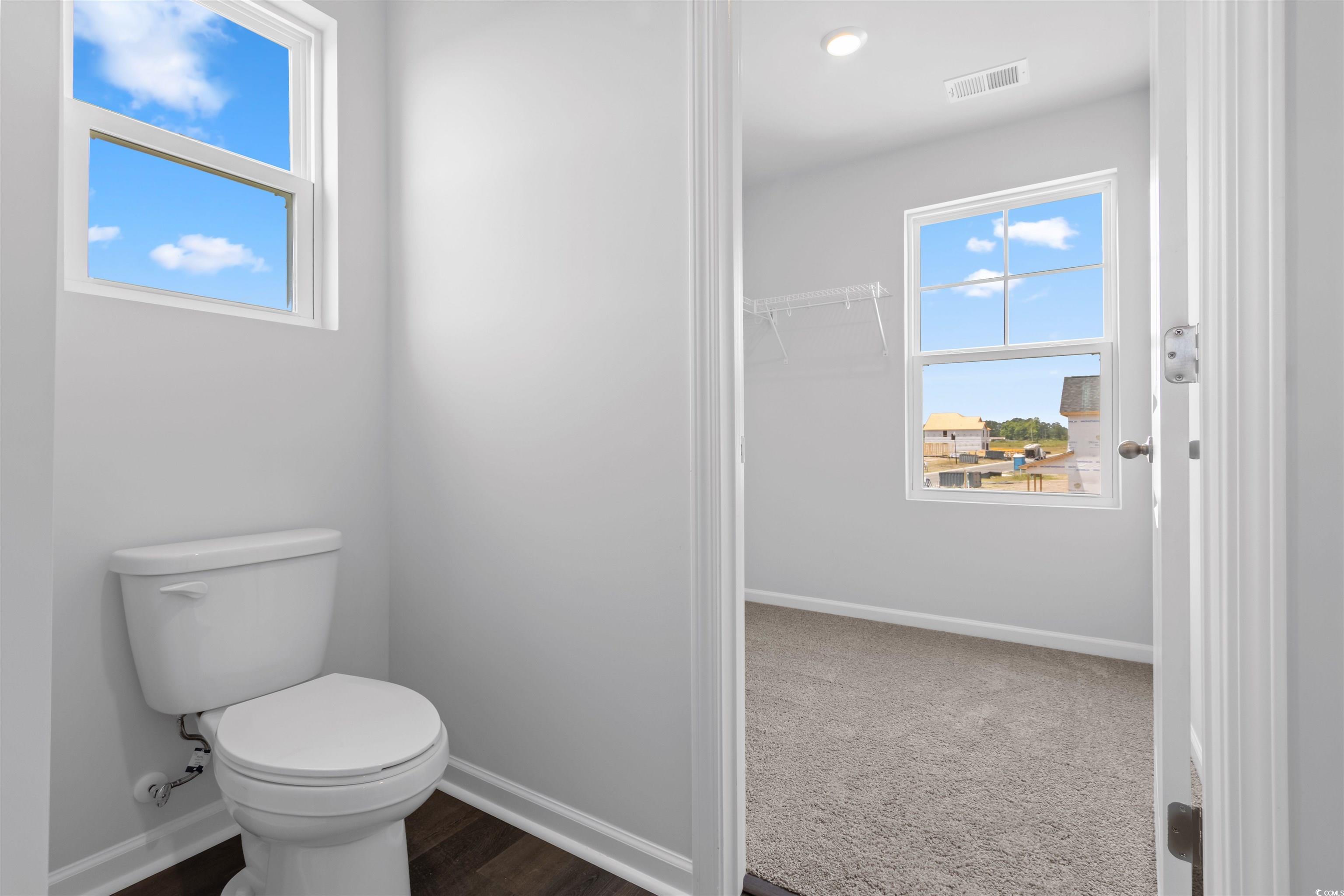 2518381 | Photo 17