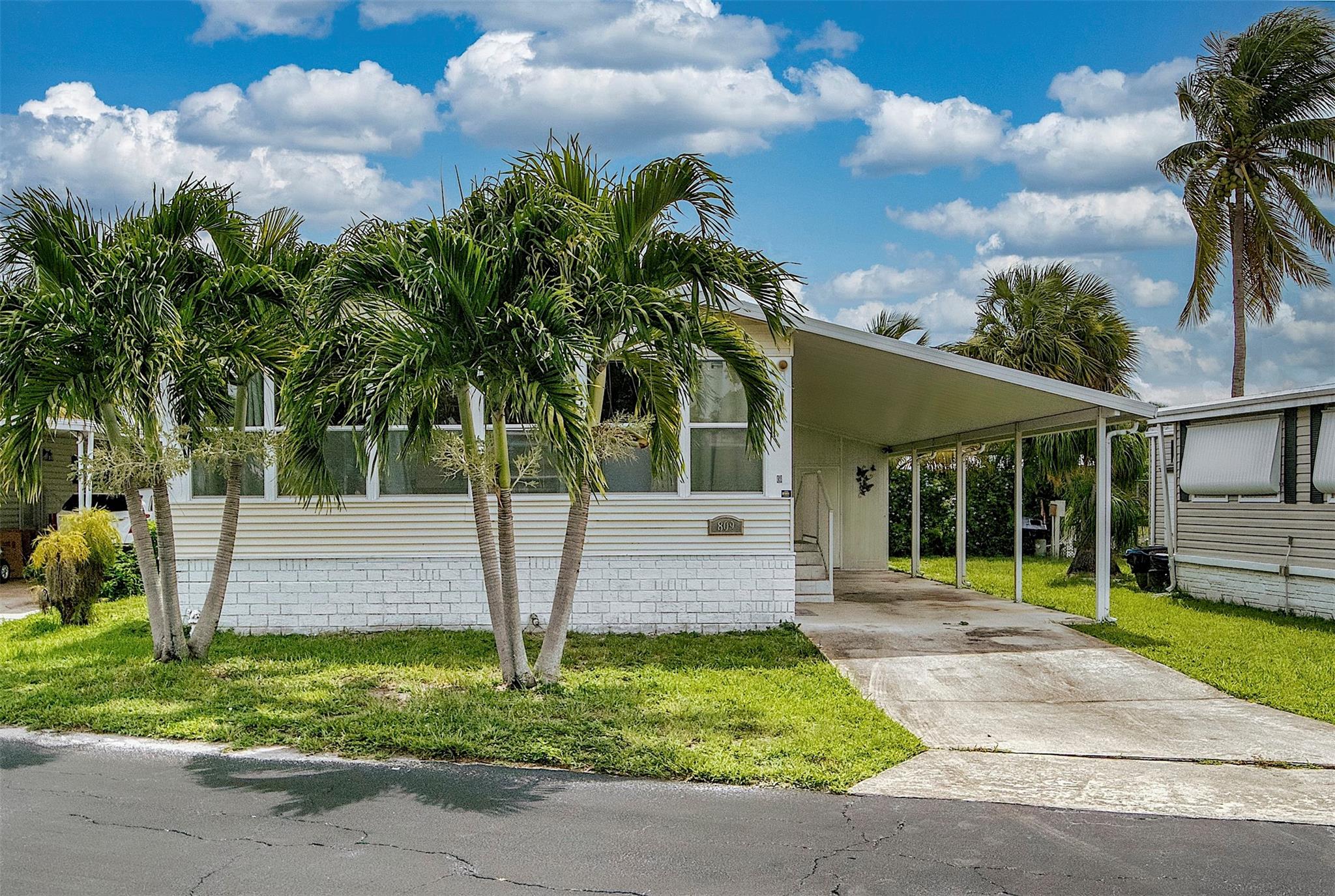 Homes for sale in Pompano Beach, FL | 809 Putter Pl, Pompano Beach, FL 33069 | MLS# F10516711