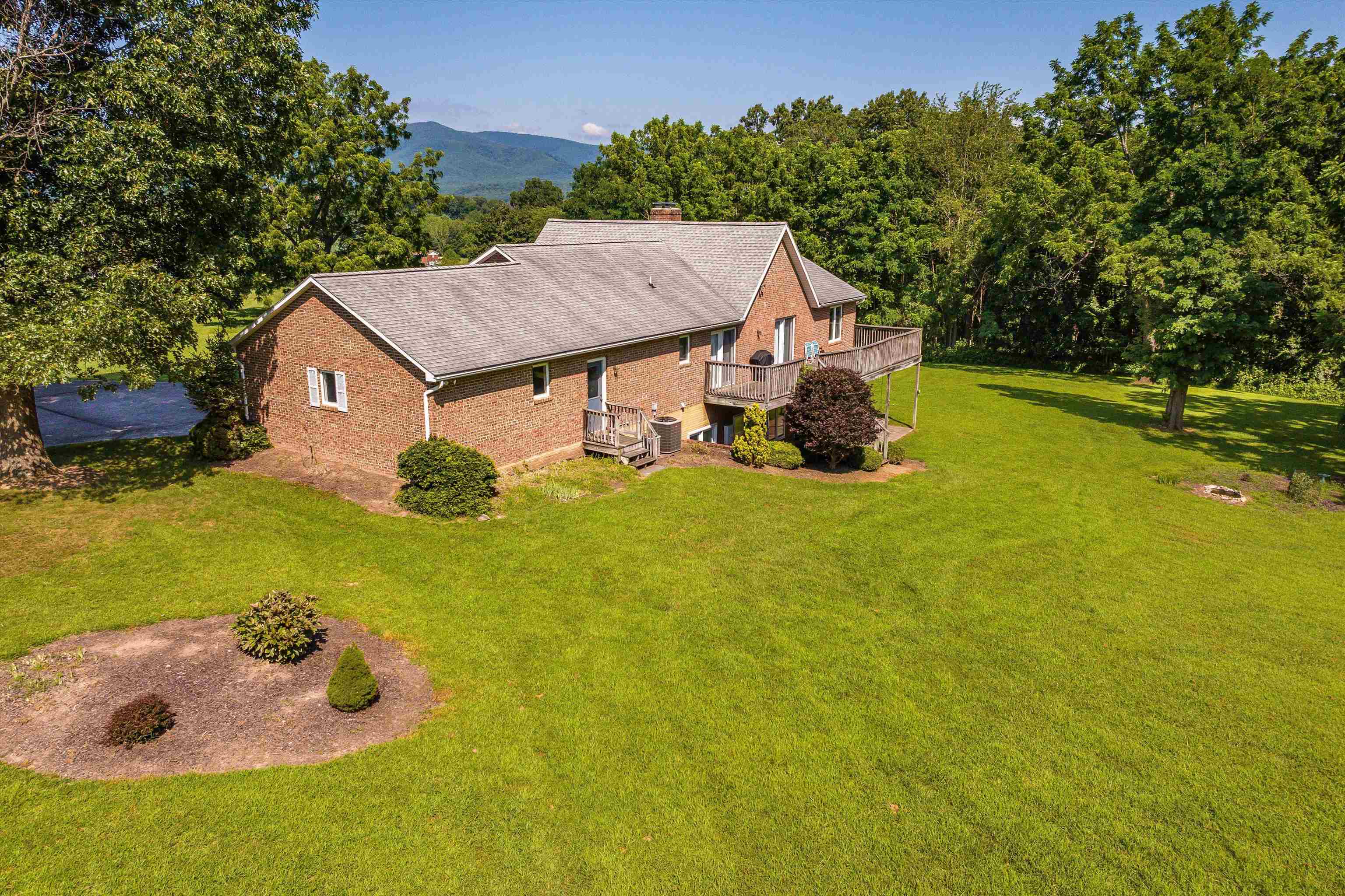 116 Taliaferro Dr