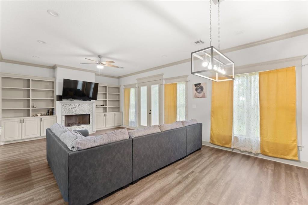 7702 Nine Oaks Drive — photo 3
