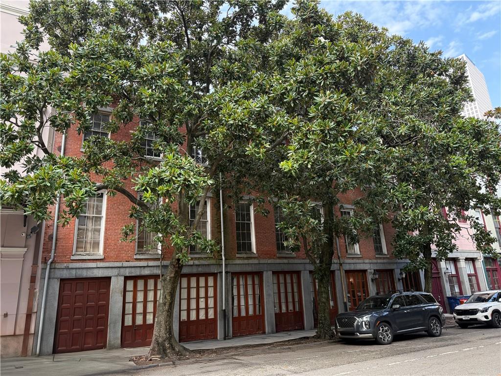 Photo of 416 GRAVIER Street, New Orleans, LA 70130