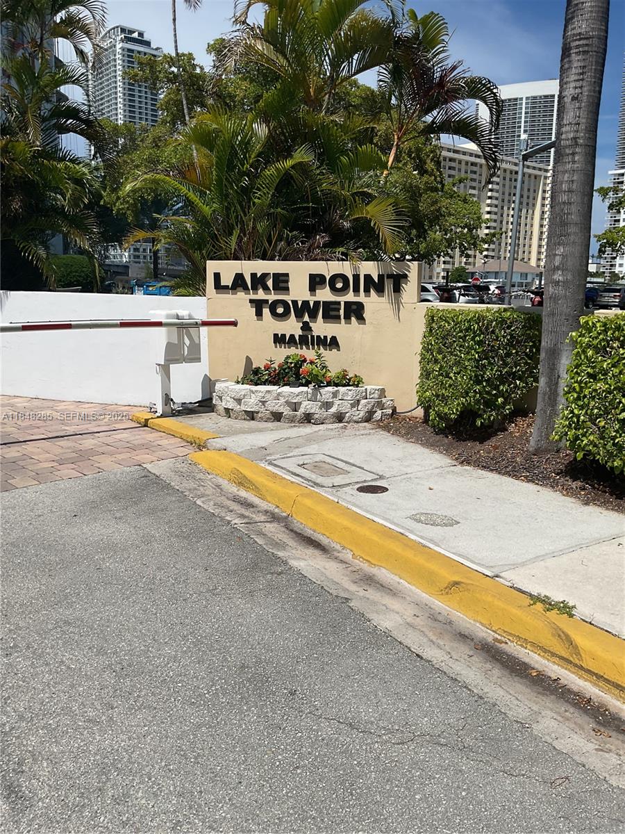 Lake Point Tower Condomin